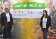 Kevin Frye and Brittany Buchanan with AgroFresh promote the company’s RipeLock and FreshCloud solutions at the show.