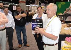 Mary Coppola with United Fresh holds a Retail Produce Manager Awards tour and stops by the Limoneira booth. John Chamberlain talks to the produce managers about the health benefits of lemons.