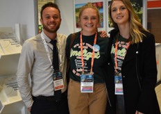 Aron de Jong of the Dutch Embassy in South Africa with two students from Stellenbosch, Ingrid Vaughan and Karla Opperman.