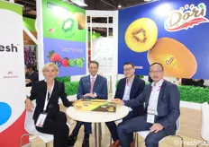RK Growers and Dorì Europe secured an alliance for selling Dorì-branded kiwifruit. From the left: Daniela Ballatore, Paolo Carissimo and Kevin Auyeung.