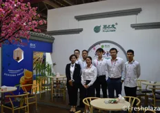 Team of Hunan Fruit-mate Agricultural Science & Technology (Group) Co., Ltd. Importing different fruit from all over the world, cherries, dragon fruit, longan, durian, red Globe Grape and mangosteen.