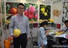 Ray Lewis from Jining Glory Foodstuff Co.,Ltd. They are a grower, packer and exporter of fresh and dehydrated vegetables and fruits from China.