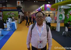 Henry Wang from Jiutai Modern Agriculture Co., Ltd. His company is specialised in growing and exporting pomelo, furthermore, also imports Polish apples.