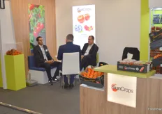 On the right is Tomasz Glaza of SunCrops, busy in a meeting. The Polish exporters deal in soft fruits and a variety of vegetables, like tomatoes and peppers.