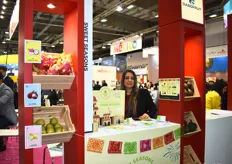 Bertha Bañuelos of Sweet Seasons, who work with lychees, guava, dragon fruit, and habanero peppers. The company has been seeing an increasing demand for these products in Europe.