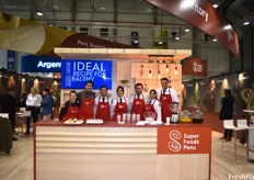 The team of chefs who prepared snacks and drinks for visitors using Peruvian foods and ingredients throughout the show.