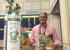 Andy Garcia of Altar Produce.