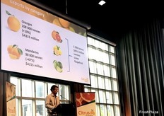 Citrus Australia General Manager of Market Development David Daniels delivering export statistics from last season.