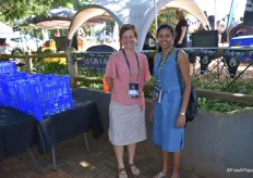 Zelda van Rooyen of Westfalia with Dr Jayeni Hiti-Bandaralage of the University of Queensland.