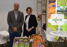 Nunu Almeida and Linda Kurjavceva at the Frupor stand. The company produces fresh vegetables in Portugal.