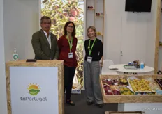 Joqo Paulo, Luisa Quntino and Patricia Moreira at Tri Portugal. The company specialises in Rocha pear.