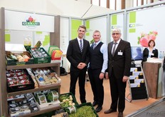 The EO Asparagus & berry fruits stand offers a friendly welcome by the gentlemen Sören Knoop and Matthias Ment from Beelitz Vertriebs GmbH and Karl-Heinz Henke CEO of Kirchdorfer Spargel- & Beerenfrüchte GmbH.