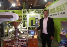 Elvis Moreira, presenting Induser’s new products in specialised machinery for the packing of fruit and vegetables.