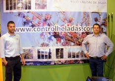 Carlos Arenes de Controlheladas, presenting an innovative microirrigation technique that can save up to 80% water.