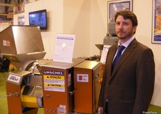 Juan Lucas Clemente Gutiérrez (Regional Sales Manager), of Urschel, promoting a large range of food products: fruits, vegetables, etc.