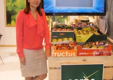 Cristina Romero, at the stand of Seròs Fruits.