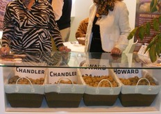 Ana Meseguer, of Frutos de Vettonia, promoting walnuts.