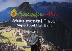 And again Ricardo Romero from the Peru trade office in the US with the beautifull background of the backside of the Peruvian pavilion.
