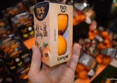 Tango mandarins for Halloween.