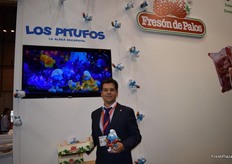 Jaime Zaforas, Marketing Manager of Fresón de Palos, presenting the next strawberry campaign, during which they will sponsor the newest Smurfs film.