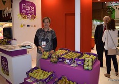 Lourdes Salazar, manager of the PDO Pera de Lleida, under the Edenia brand.