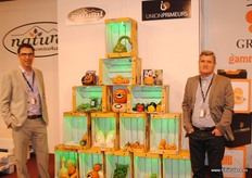 Sebastián Gil and Enrique Cebrián, of the sales team at Grupac, promoting their microwave-ready aubergines.