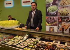 Alleurias Industries , represented by Rafael Saíz. It is the first Spanish company to produce and export Asian products.