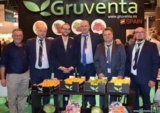 Jaime Vectel, of Frutas Torre, and Lev Lyakhovych, Juan Carlos Sierra, Jevgenijs Garkulis, Markus Liljergren and Florín Ionut Gheorghiu, of Gruventa.