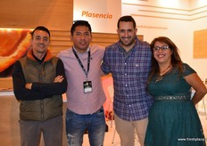 Alfonso Sanchez, José Luis Quispe and Alexis Hortiz, of Hortiz Corredores, visiting the stand of Plasencia, represented by María Ramos.