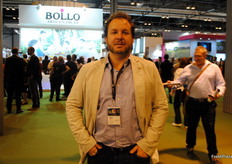 Rodrigo S. Pinheiro, of Bello, Brazilian exotic fruit, exhibiting at the fair. It is an important papaya exporter.