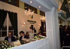 Stand of Frutas Montosa.