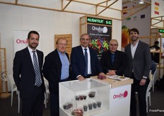 Management and commercial team of Onubafruit, promoting their new exclusive raspberry varieties.