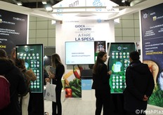 Nice initiative at the stand of BMTI, the public company for the development of markets and the dissemination of economic information. How good are you at shopping and knowing the seasonality of products? On a touch screen you had to choose 4 fruits, 4 vegetables, 1 product in the meat section and 3 for seasonal fish. First prize was an apron. Can't guess them all? A bag with information brochures and gadgets.