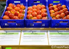 The cultivars on display at the stand Laimburg stand.