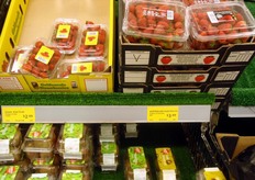 Strawberries and green Italian/yellow Australian kiwis.