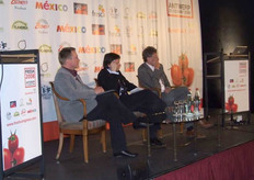 Manfred Krautter (Greenpeace) Stuart Orr (WWF-UK) and Nico Roozen (Solidaridad)