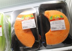 pieces of pumpkin individually packaged at an Italian exhibitor