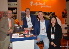 Gert Mulder and the representatives from De Groot International with William de Groot, Wim van der Schoot and Chinese colleague Caren Liu.