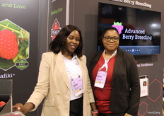 Mercy Gelens and Nichole Pantophlet, Advanced Berry Breeding