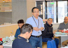 Mr She Xian Ping is the marketing manager of Hema, also responsible for acquisition. He explains how Hema is serving Alibaba to gain a brick and mortal presence on the Chinese retail market.