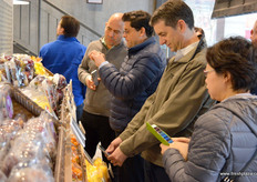 Visit to one of Yong Hui’s neighbourhood stores in Shanghai.