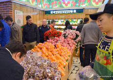 Visit to a Pagoda shop in Shanghai. Pagoda is one of China’s most prominent fruit chains, with over 1,650 outlets across the country.