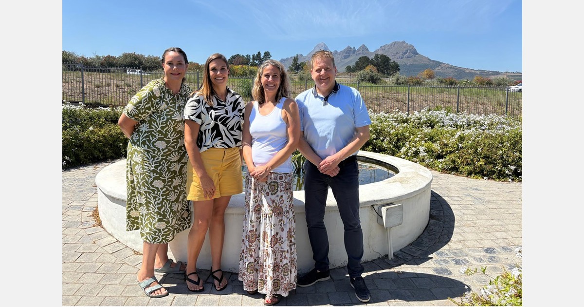 “With our processing hub in South Africa, we can replace a Dutch accountant for a low monthly fee”