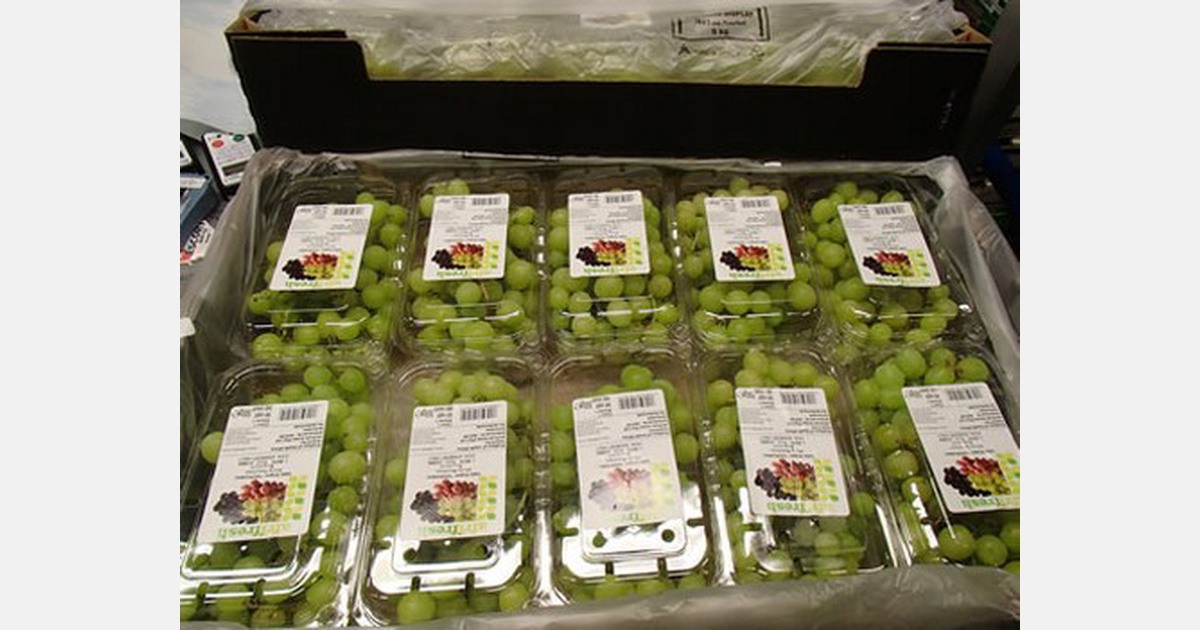 "Big shortages, high prices, and few promotions for white, seedless grapes"