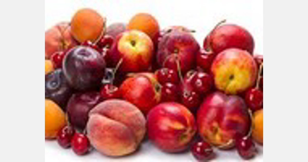 the-many-health-benefits-of-peaches-cherries-and-other-stone-fruits