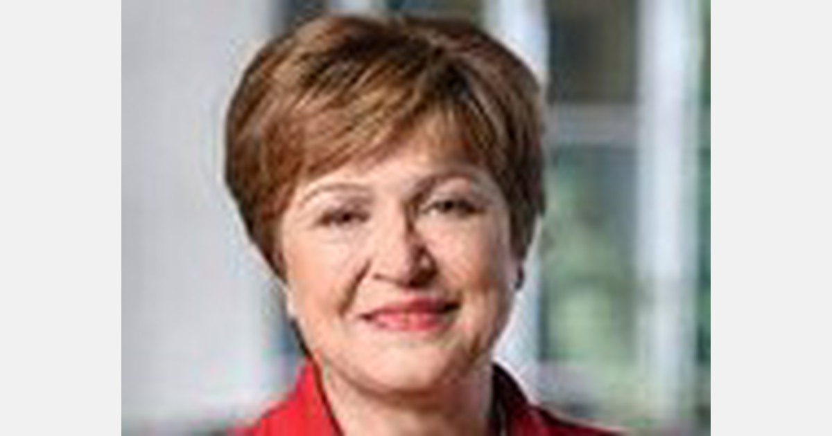 ‘Supporting Egypt’s currency is like putting water in bucket that has holes’