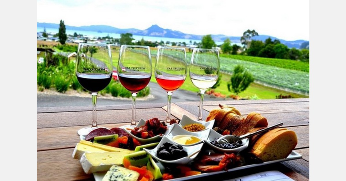 Fruit and vegetable prices decrease, but costs of dining out soar in New Zealand