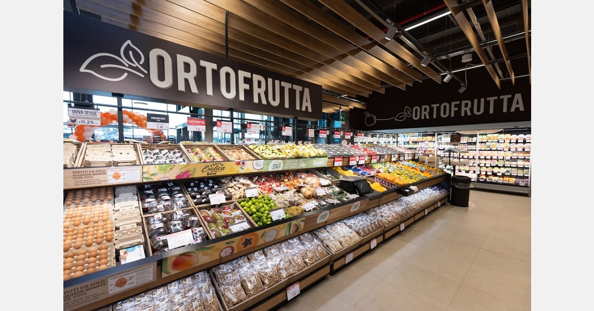 Italian retailer adopts reusable crates for fresh produce operations