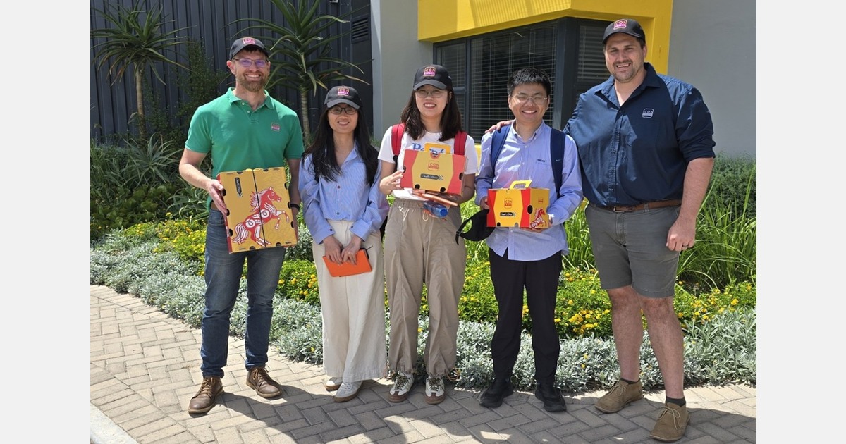 South African exporter poised to fly first stonefruit to China