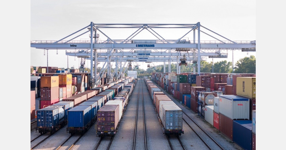 HHLA container volumes rise 5.4% to 6.3 million TEU in 2025